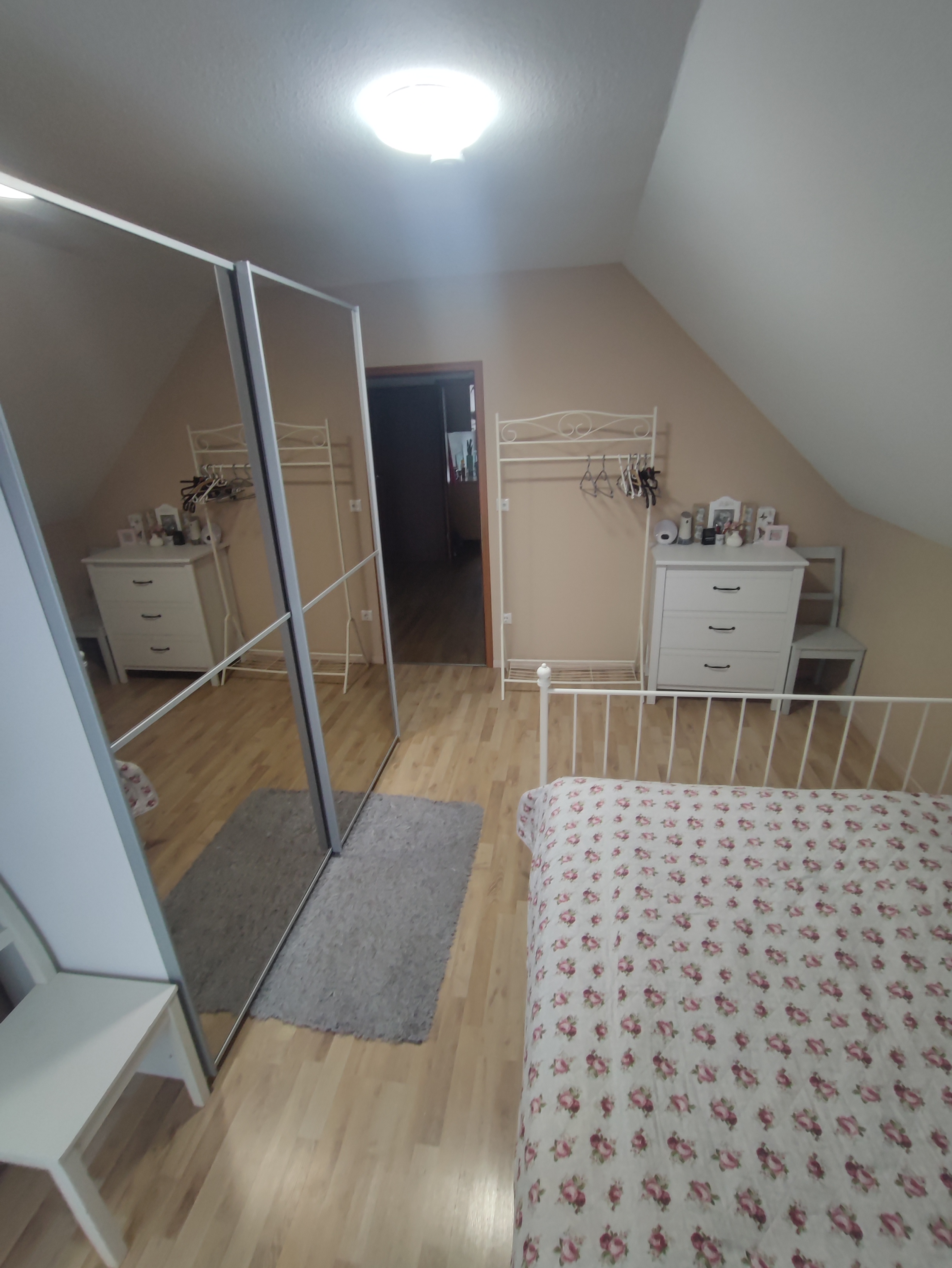 Schlafzimmer Ansicht 2